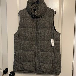 Gray tweed puffer vest. Old Navy. Brand new